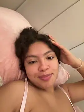 Pertunjukan Kamera Web Nathcurly_