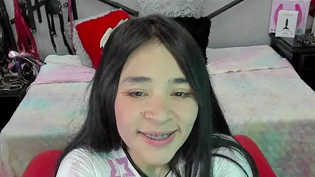 AlanaLuckn Live XXX chat