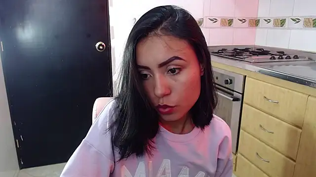 Chatroom XXX en direct de julieta_fn