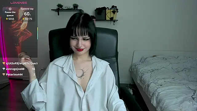 LiyaLuna Chat XXX in diretta