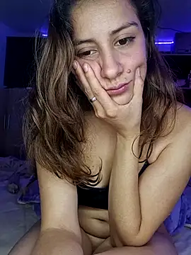 Chat +18 de aytanna_torrez ao vivo