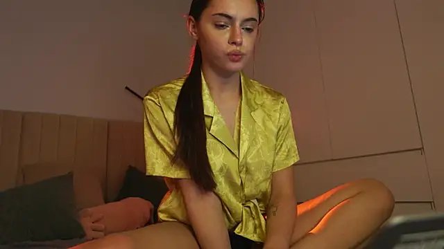 Meowmacito: απευθείας συνομιλία ΧΧΧ