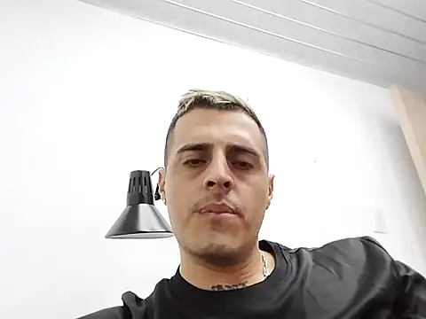 Yulians07n Live XXX chat