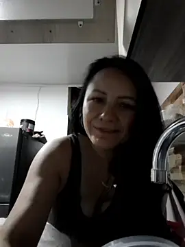 Chat +18 de NoirHoney ao vivo