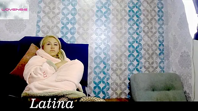 Chat XXX en directo de Angellatina17