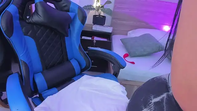 izaro22 라이브 XXX 채팅