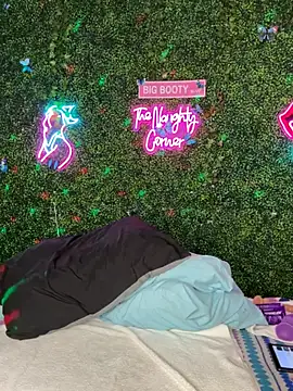 RenaThickAss Adlı Modelin Web Kamerası Şovu