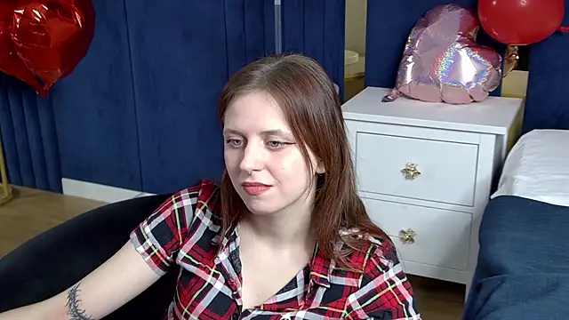 دردشة FreyaVey الجنسية المباشرة