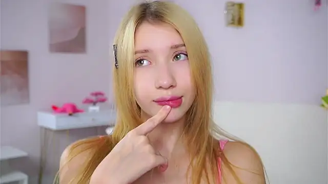 Chat XXX en directo de SunnivaCovil