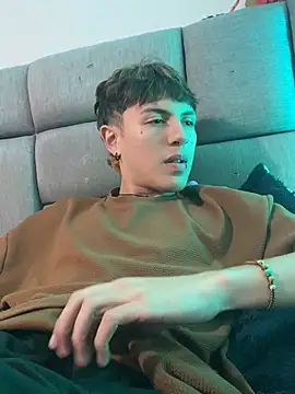 NaytonFreeman 现场XXX聊天