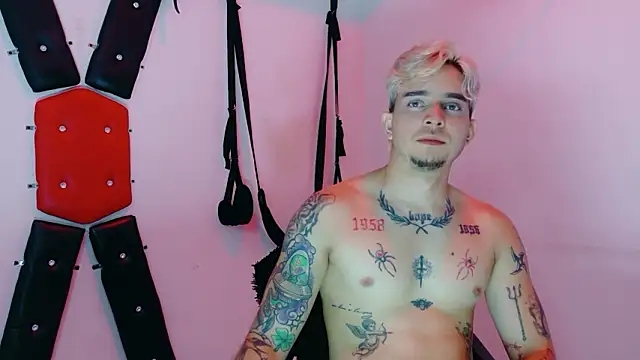 Chat +18 de AliceandMax ao vivo