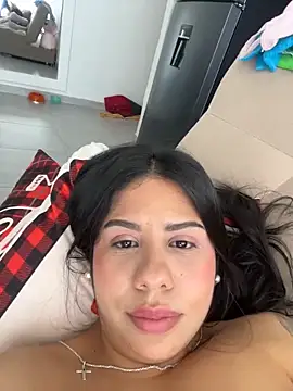 downsonMia 即時 XXX 聊天