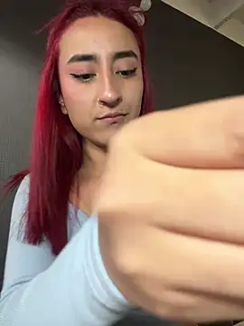 JuliethaDemon_ Chat XXX in diretta