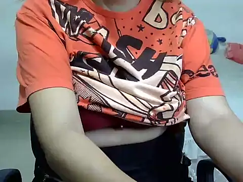 rakhi_1211 即時 XXX 聊天