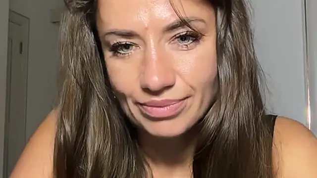 Chat XXX en directo de Roriann