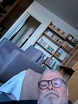 petvaradn Live XXX chat