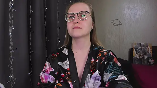 แชท XXX สดของ MissBrightShine