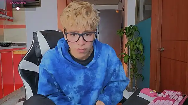 دردشة taichi_bluy الجنسية المباشرة