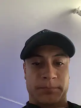 دردشة MR_MUSCLE الجنسية المباشرة