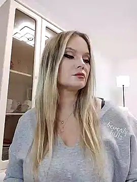 ANA_STA_S_'s Live XXX Chat