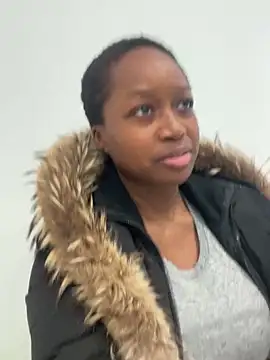 Онлайн чат XXX tia___fox