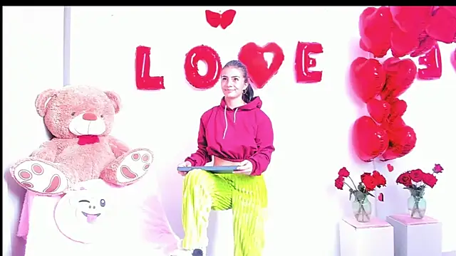 KIMMY_MONTIELL: онлайн-секс-чат