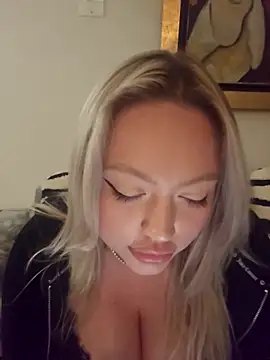 misstitmouseofficial: онлайн-секс-чат