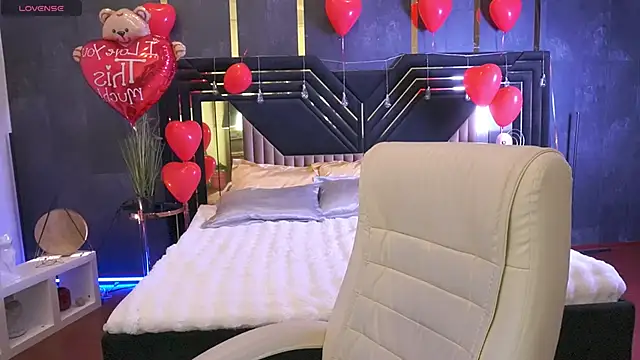 VelvetLuck's Live XXX Chat