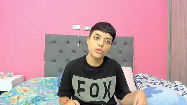 ariloe_quintero 现场XXX聊天