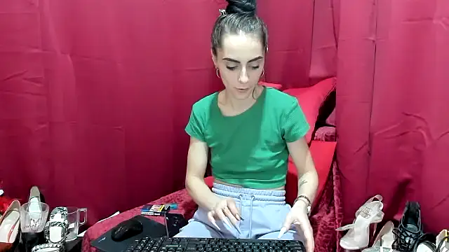 Webkamerová show jessystarr