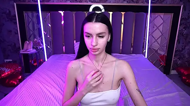 XXX chat uživo modela Snow_WhiteeeX