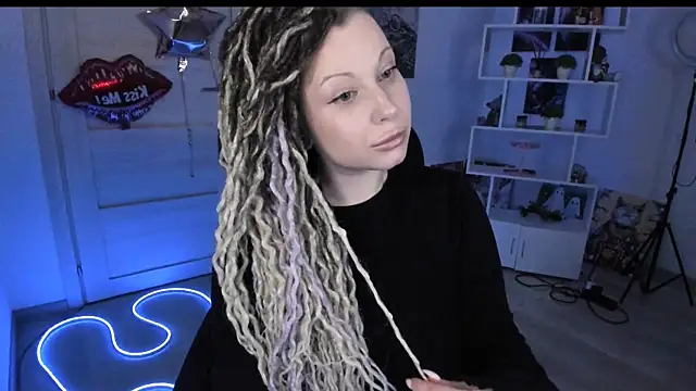 HoneySallyMoore: онлайн-секс-чат