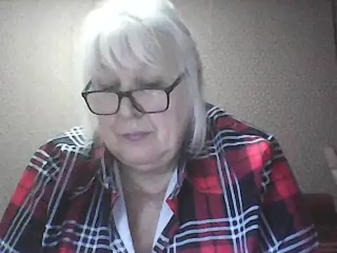 Alexia64231 Show in webcam