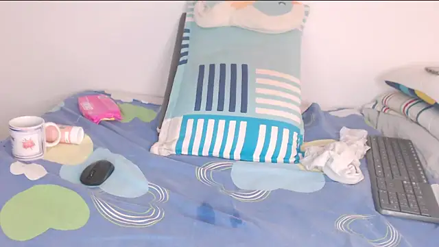 shunrei_saan Chat XXX in diretta