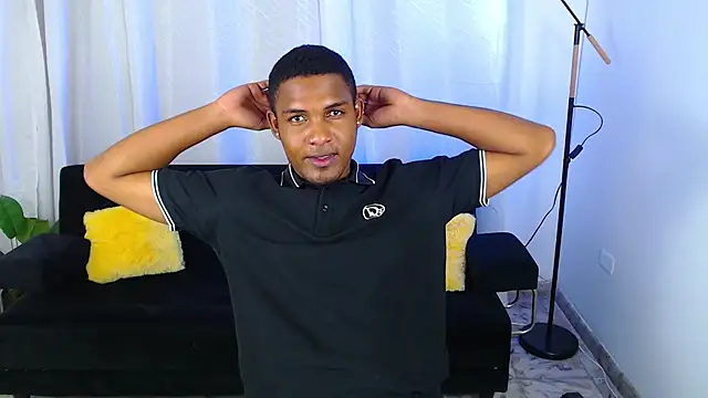 MaxCum18_n Webbikameraesitys