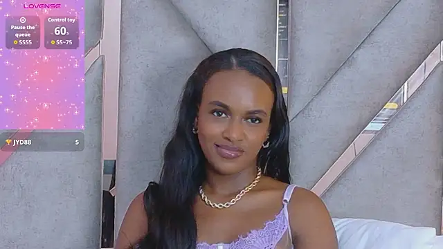 Sally-Noa Chat XXX in diretta