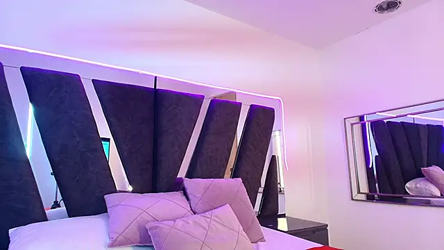 sophia_love__: онлайн-секс-чат