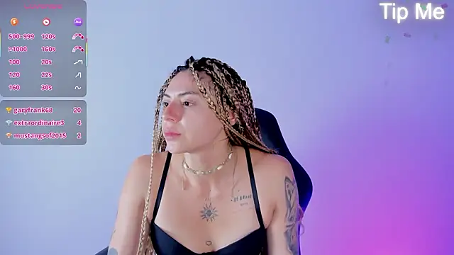 april_dumont élő XXX-chatje