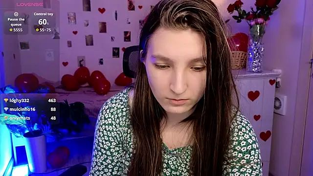 Mia_Myles Adlı Modelin Canlı XXX Sohbeti