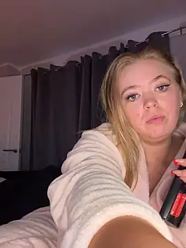 KaylaTrudi Chat XXX in diretta