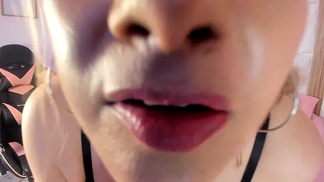 Dulce_Ferrer18 웹캠 쇼