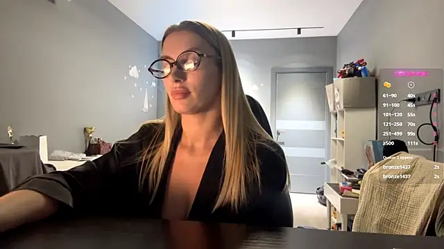 SoftnessMilan Live XXX chat