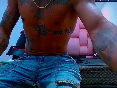 Hot_Latino_x: διαδικτυακό σόου στην κάμερα