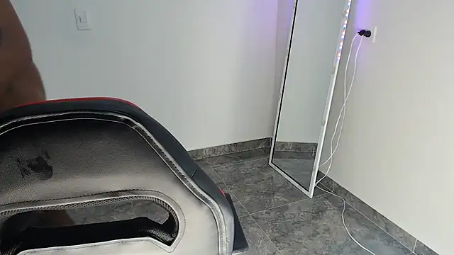 Jackboy_000 在線直播表演