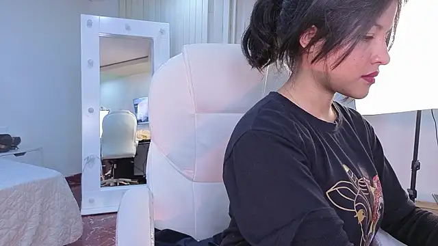 petite_molly_ – Naživo XXX chat