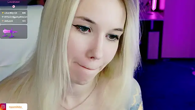 NaomiHita Pertunjukan Webcam