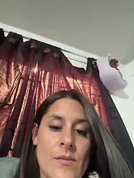 Czat XXX na żywo – Alice_milf_