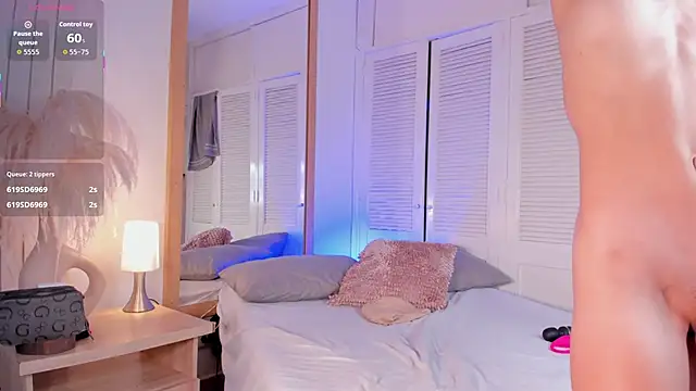 ALICESANDOVAL  のライブXXXチャット