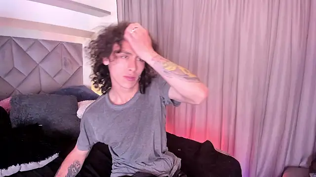 CalmaCaos Chat XXX in diretta