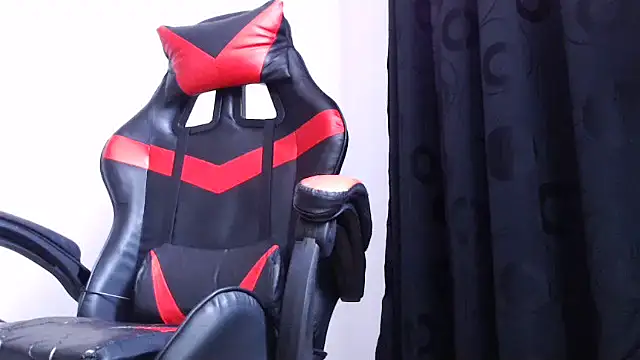 ErosFindomKing Adlı Modelin Canlı XXX Sohbeti